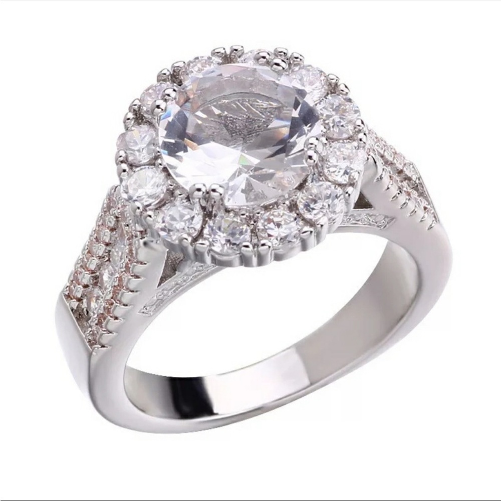 New 925 Silver Round Cut Diamond Ring